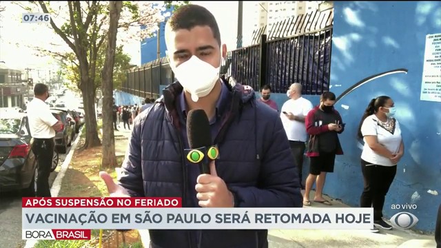 Vacinação em São Paulo é retomada nesta quarta-feira Reprodução TV