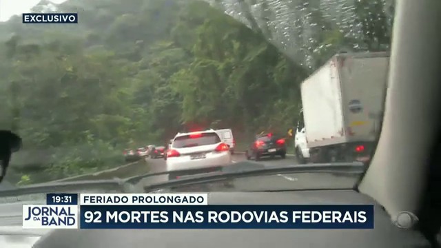 92 mortes nas rodovias federais Reprodução TV