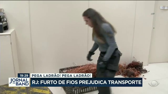 Furto de fios prejudica transporte no Rio Reprodução TV