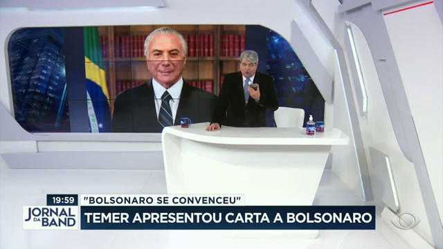 Ex-presidente Michel Temer apresentou carta a Bolsonaro Reprodução TV