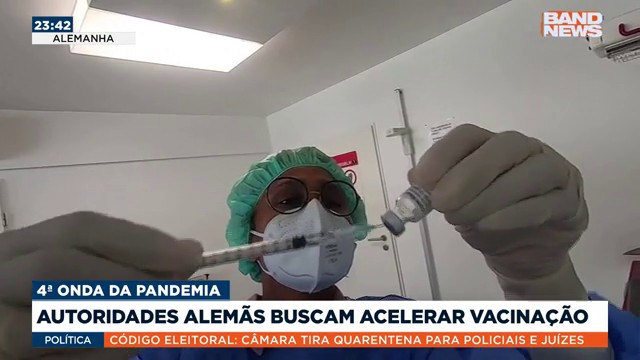 Autoridades alemãs buscam acelerar imunização Reprodução TV