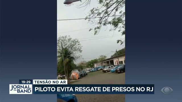 Piloto de helicóptero evita resgate de presos no RJ