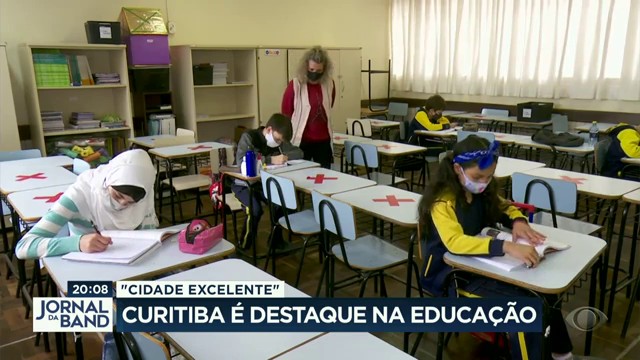 "Cidade excelente": Curitiba é destaque na educação