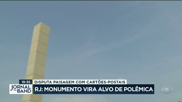 Monumento vira alvo de polêmica no Rio de Janeiro  Reprodução TV