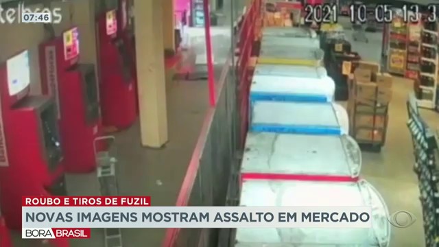 Novas imagens mostram assalto em mercado de São Paulo Reprodução TV