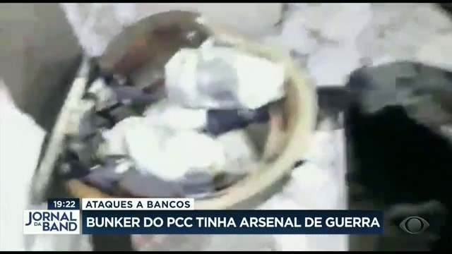 Ataques a bancos: bunker do PCC tinha arsenal de guerra Reprodução TV