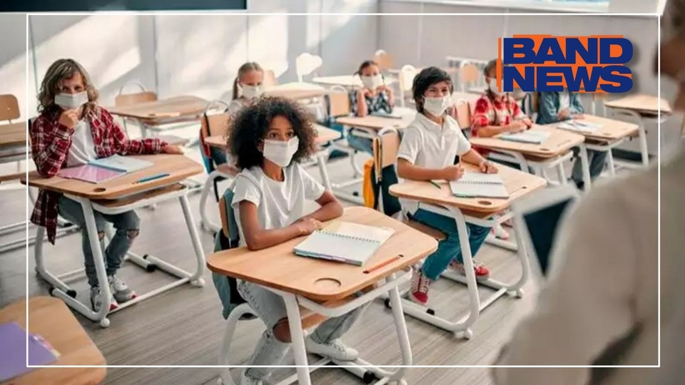 Aulas presenciais voltam a ser obrigatórias