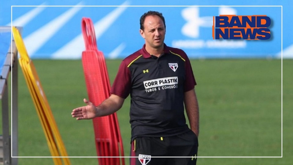 São Paulo anuncia contratação de Rogério Ceni