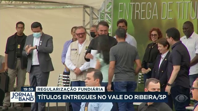 Regularização fundiária: títulos entregues no Vale do Ribeira, em SP Reprodução TV