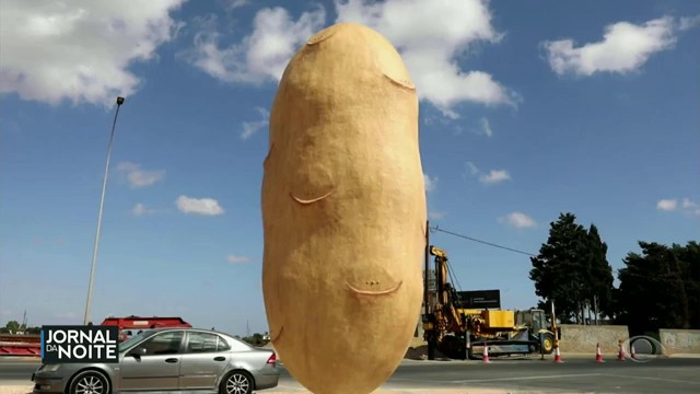 Homenagem a produtores de batata rende piada no Chipre