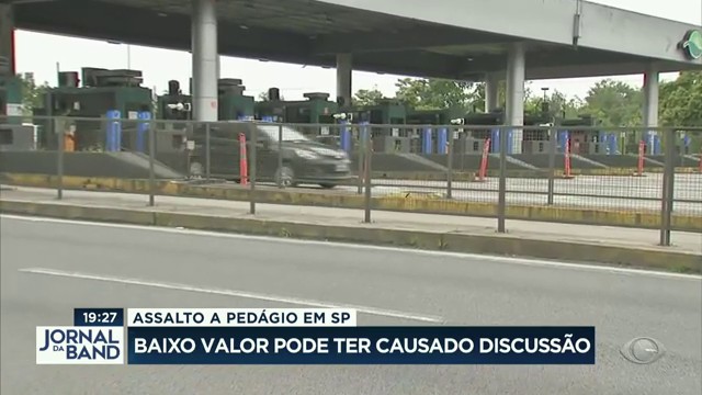 Baixo valor de roubo pode ter causado discussão entre bandidos  Reprodução TV