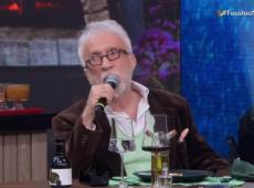 Moacyr Franco elogia desenvoltura de João Guilherme na TV