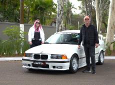 Back to the 90s: um rolê com a BMW E36 da influenciadora Marina Renault