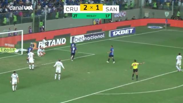 Cruzeiro vence o Santos com gols de Wesley e vira líder do Brasileirão