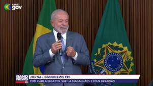 Lula cobra empenho e crítica Jair Bolsonaro em reunião ministerial