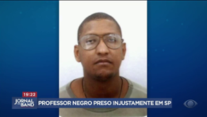 Professor negro é acusado de sequestro, mas dava aula no momento do crime