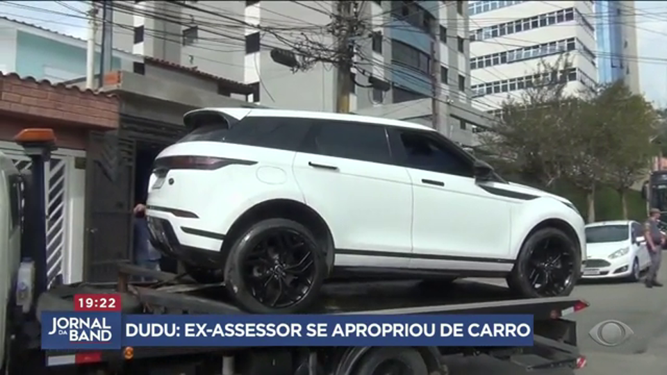 Golpe no atacante Dudu do Palmeiras: polícia apreende carro de luxo