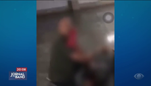 Novas imagens mostram bombeiro atirando em passageiro no Metrô de SP