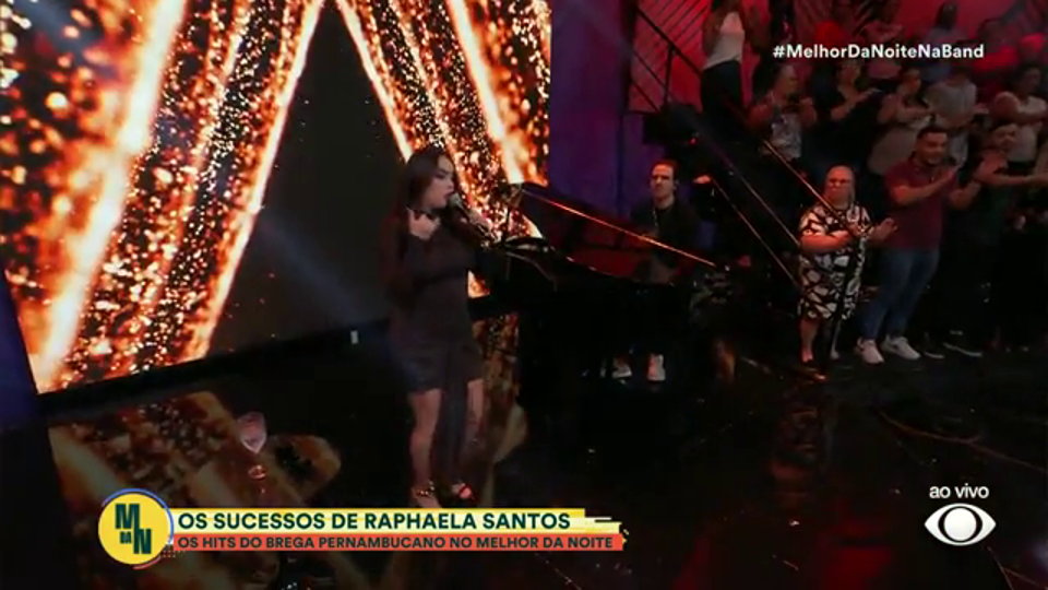 Raphaela Santos canta "Quem é o Louco Entre Nós" no Melhor da Noite