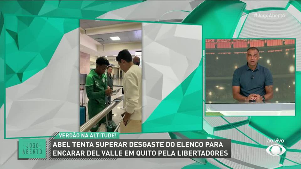 Denílson: "Na fase que o Palmeiras vem vivendo, só perde pra ele mesmo"