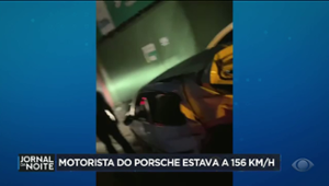 Motorista de Porsche estava a 156 km/h em batida