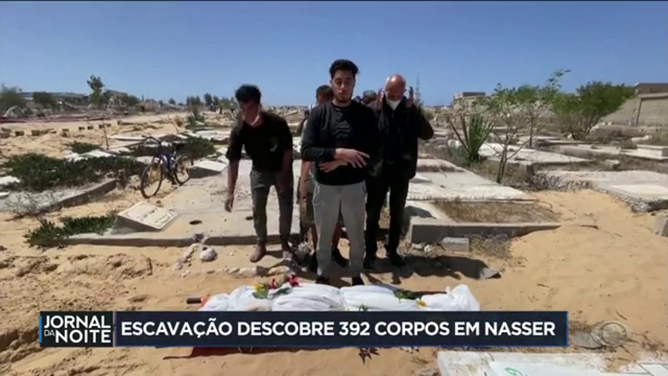 Gaza: escavação descobre 392 corpos enterrados em Nasser