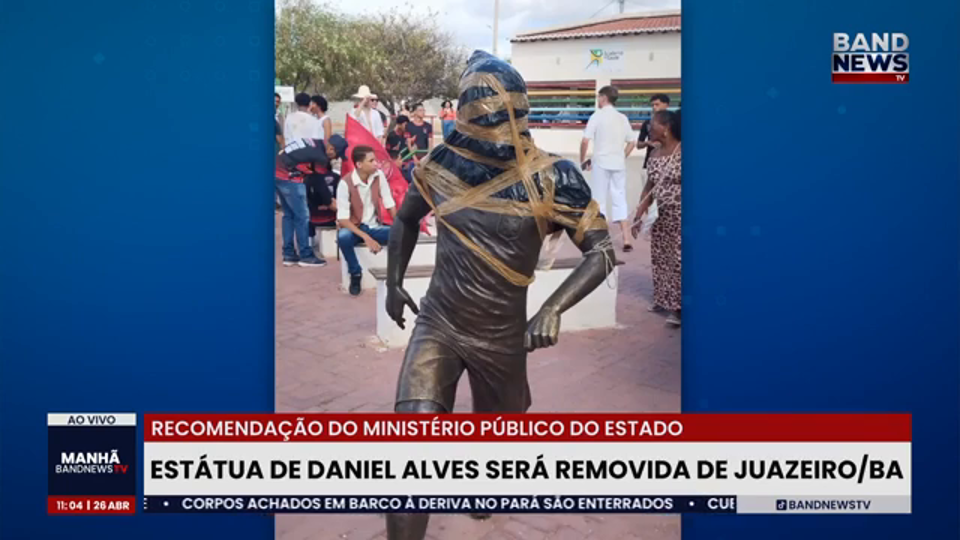 Estátua de Daniel Alves será removida de Juazeiro (BA)