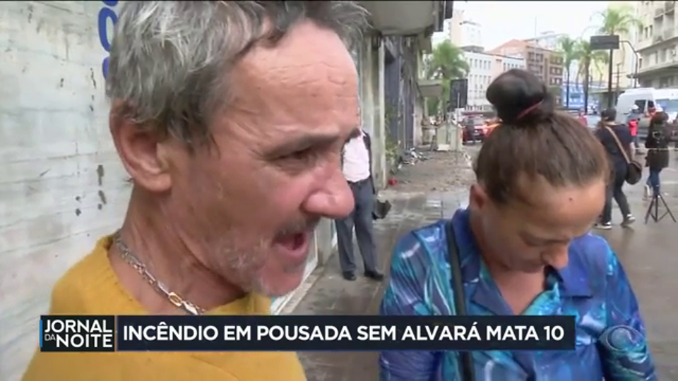Incêndio em pousada sem alvará deixa 10 mortos em Porto Alegre