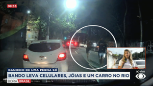 Câmera de carro registra arrastão no meio da rua no RJ