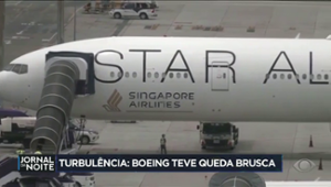 Boeing que sofreu turbulência teve queda brusca