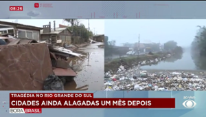 Lixos tomam conta das cidades do RS em meio às enchentes