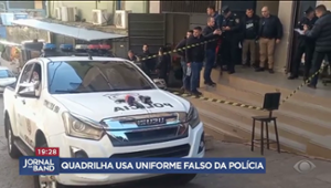 Quadrilha usa uniforme falso de polícia para roubar no Paraguai