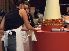 Participantes derrubam água em torre do MasterChef