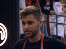 Pietro entrega cheesecake de manga "simples demais" no MasterChef