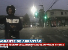 Vídeo: câmera acoplada a carro  grava arrastão