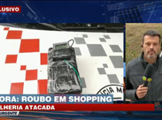 Bandidos usam arma falsa para roubar joalheria em shopping de SP