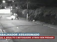 Trabalhador reage assalto e motoqueiro atira sem piedade