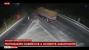 Motoqueiro sobrevive a atropelamento de caminhão no RN