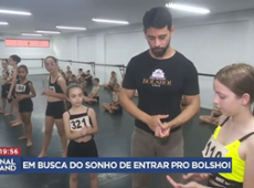 Crianças sonham em fazer parte do balé Bolshoi