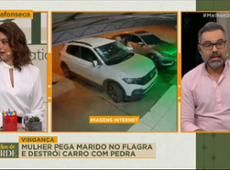 Mulher traída destrói carro do marido com pedra