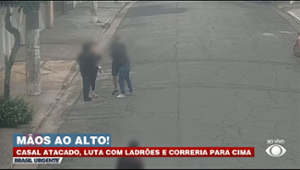 Mãos ao alto: vítima é rendida por criminosos na porte de condomimínio