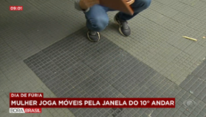 Moradora joga móveis pela janela do 10º andar de prédio em SP