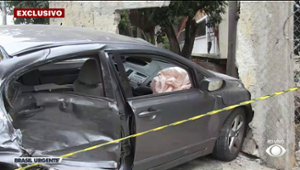 Homem fica preso nas ferragens após grave acidente em São Paulo