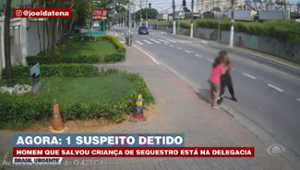 Homem tenta sequestrar criança no meio da rua