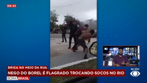 Nego do Borel é flagrado trocando socos com homem no RJ