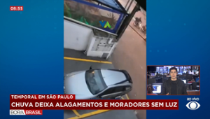 Chuva deixa alagamentos e moradores sem energia elétrica em São Paulo