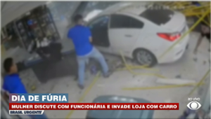 Motorista é presa após invadir distribuidora de bebidas com o carro