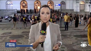 Protesto de professores termina em confusão no Rio de Janeiro