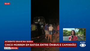 Batida entre ônibus e caminhão deixam mortos e feridos na Bahia