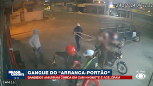 Gangue do "Arranca Portão": criminosos amarram corda em caminhonete